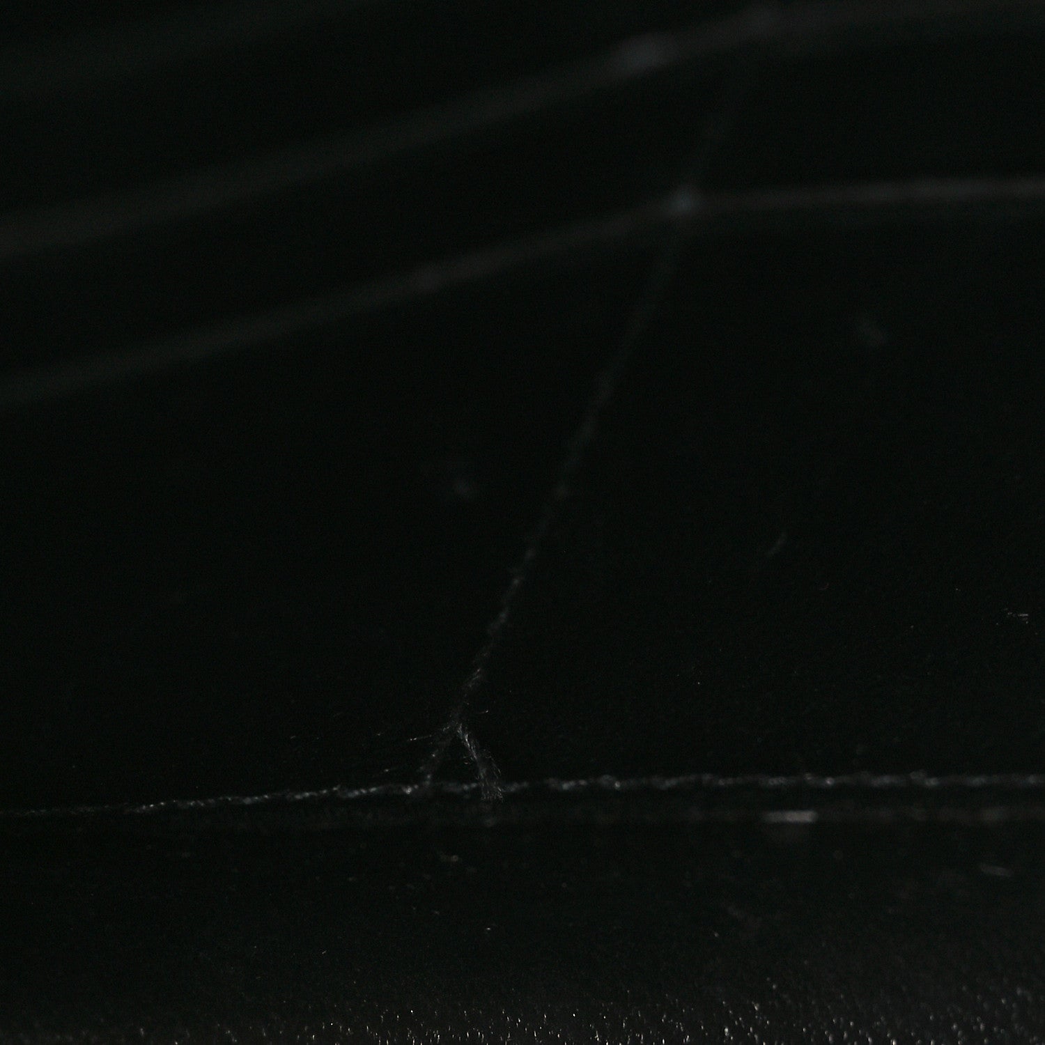 Shiny Calfskin Logo Crocodile Embossed Ville Wallet on Chain Black