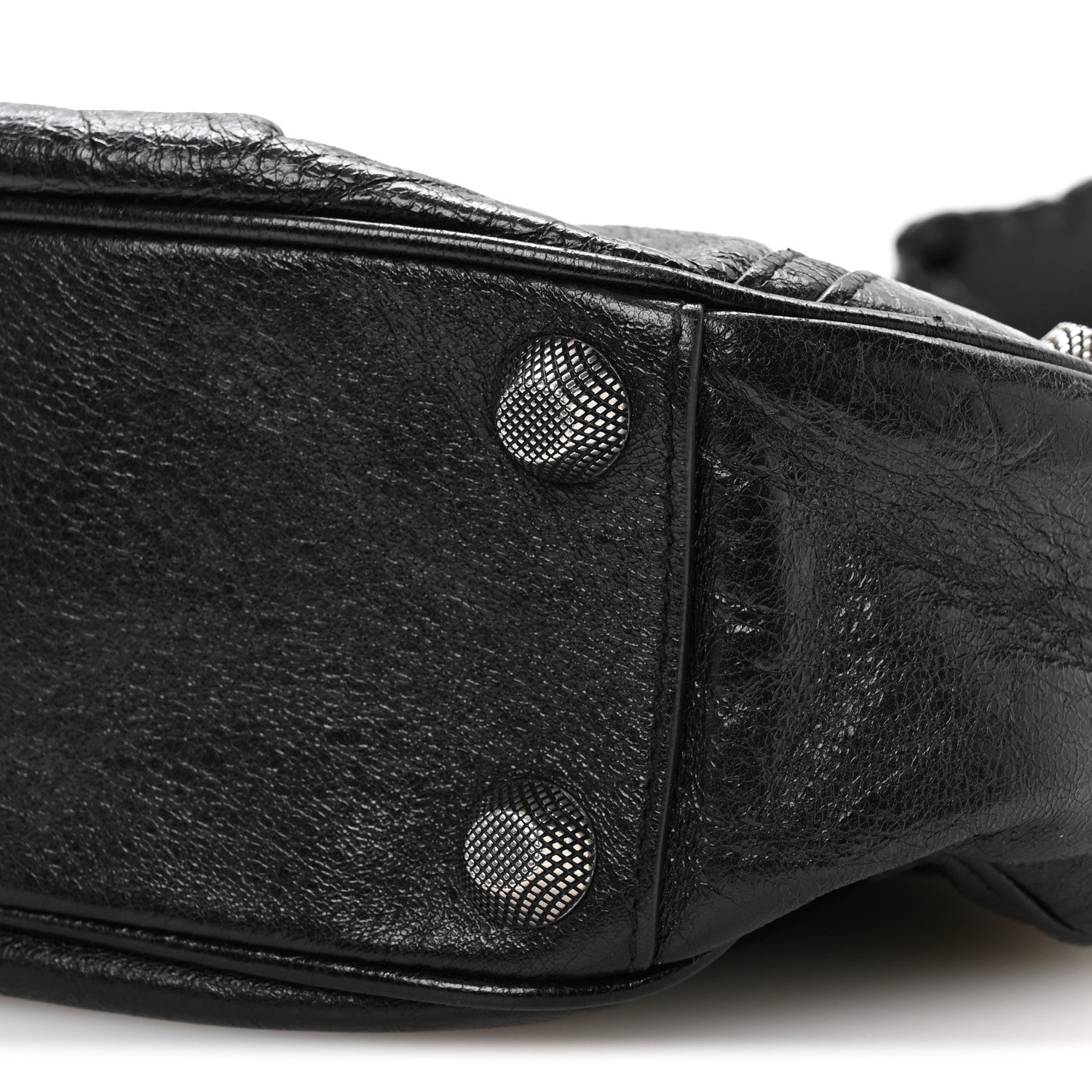 Agneau Arena Small Le Cagole Shoulder Bag Black