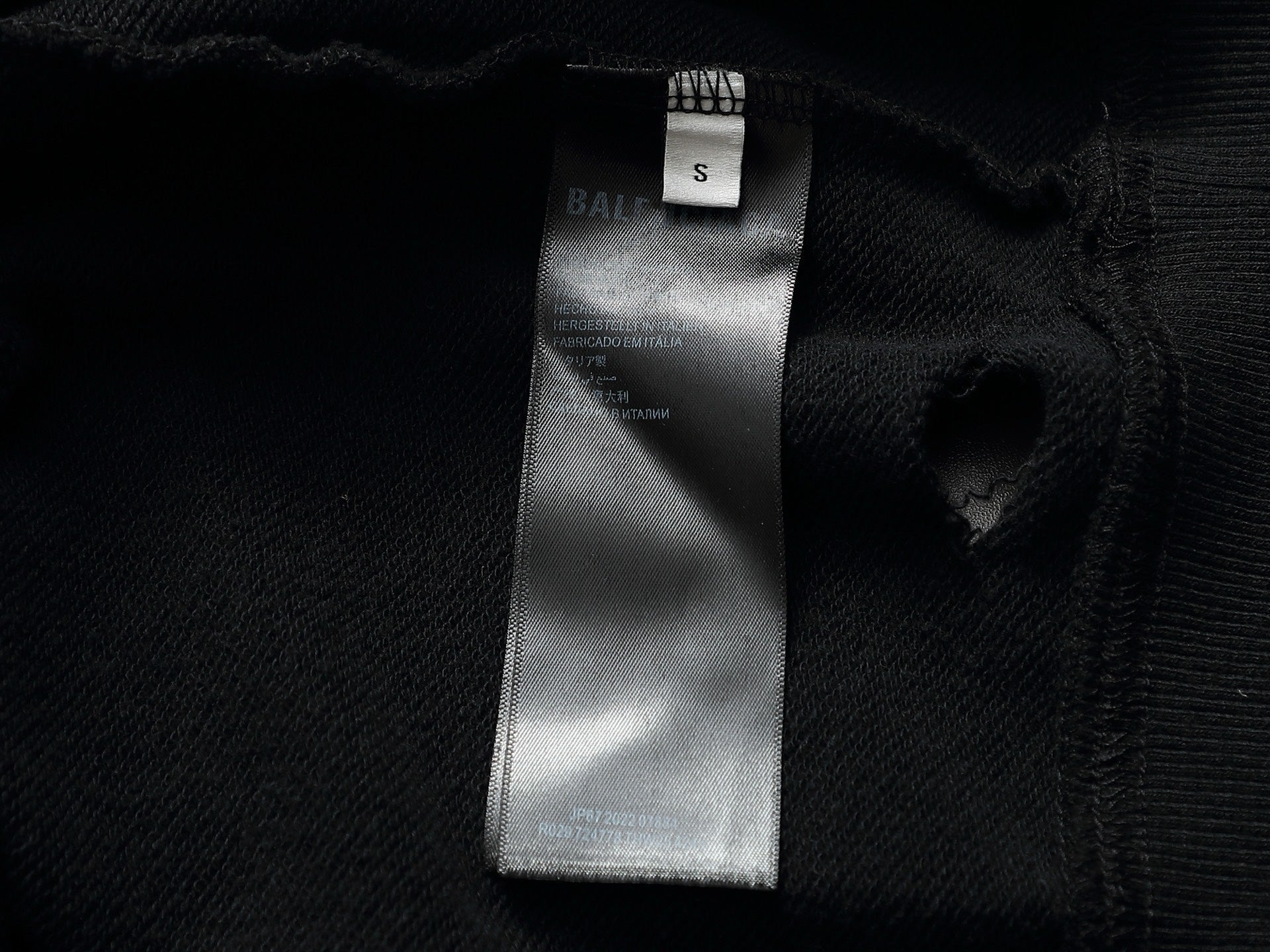 Classic Fit Hoodie-1005